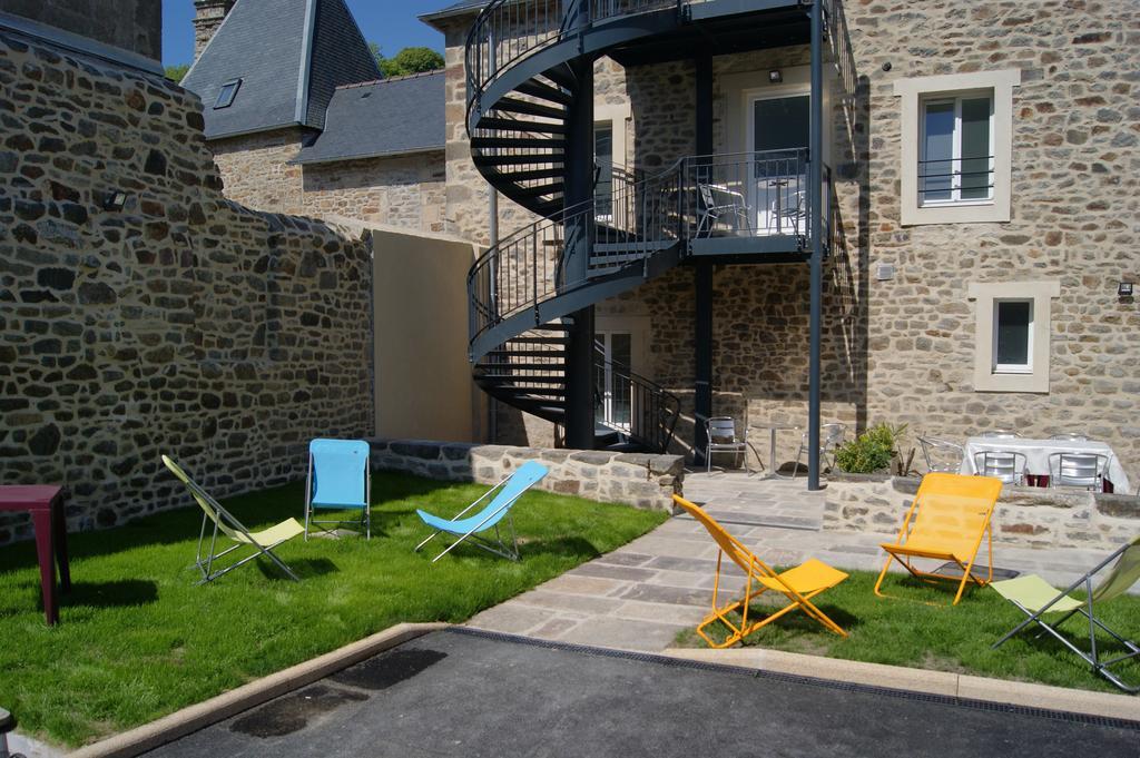 Ferienwohnung Au Fil De L'Eau - Le Bord De Rance Dinan Exterior foto