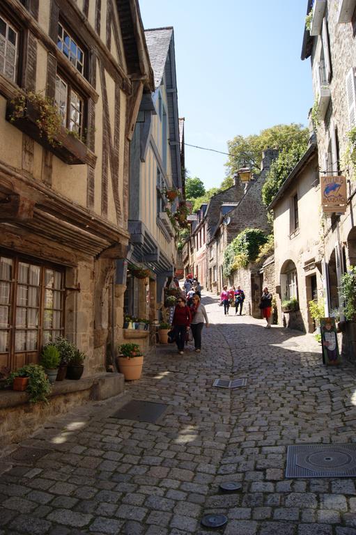 Ferienwohnung Au Fil De L'Eau - Le Bord De Rance Dinan Exterior foto