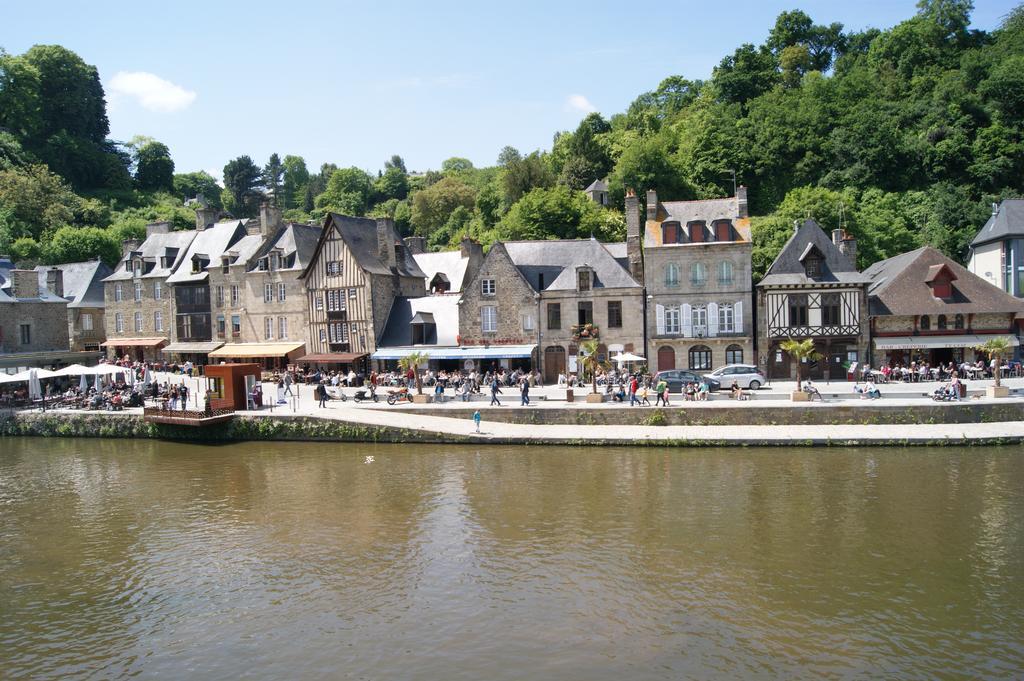 Ferienwohnung Au Fil De L'Eau - Le Bord De Rance Dinan Exterior foto