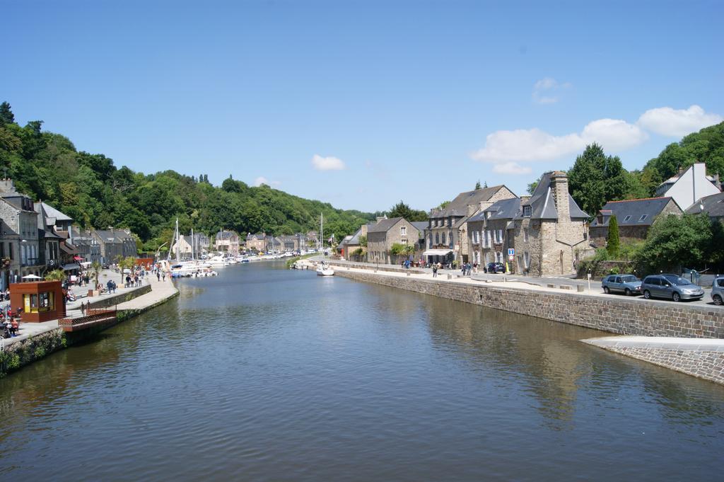 Ferienwohnung Au Fil De L'Eau - Le Bord De Rance Dinan Exterior foto